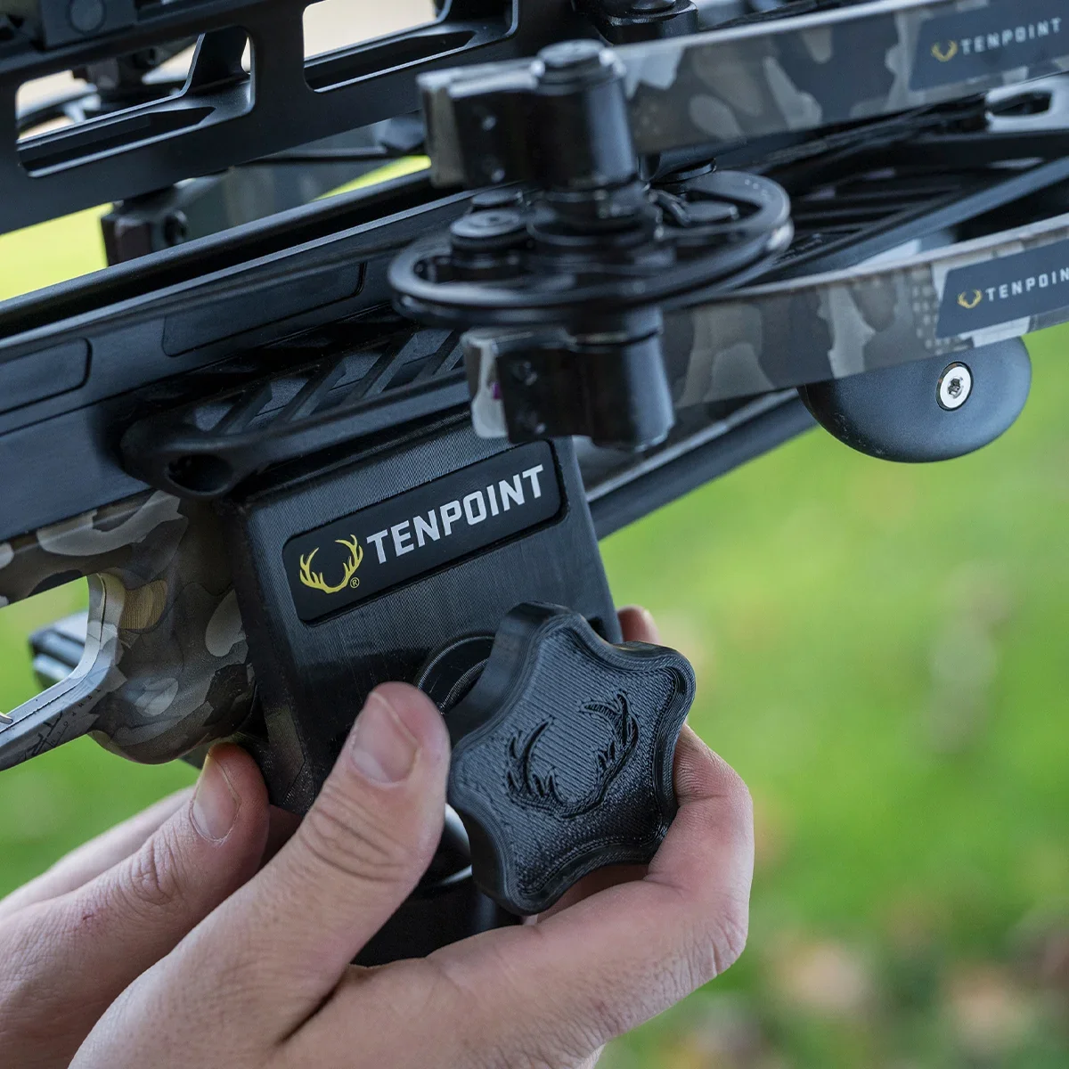 TenPoint Axis Tripod - Image 10